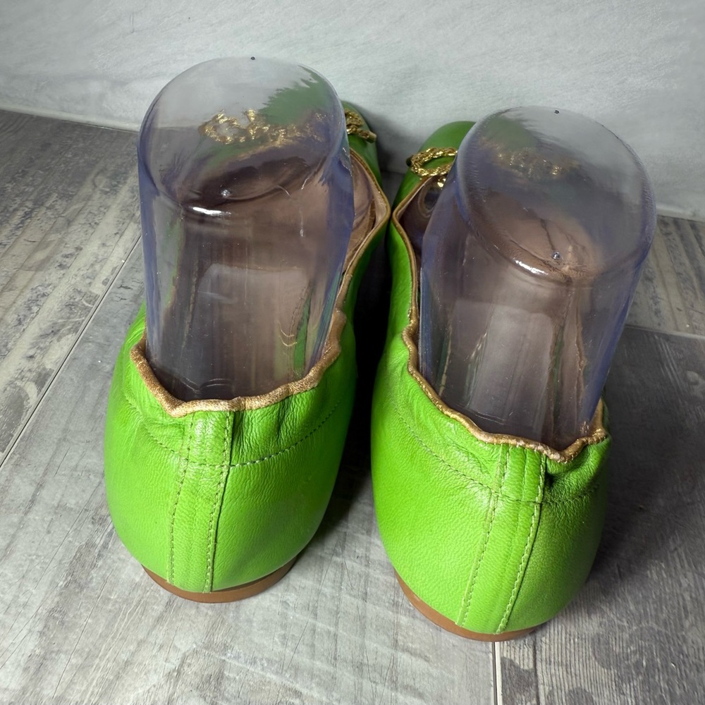 Lily Pulitzer Green Leather Ballet Flats with Gold Rope Bow - Picture 8 of 12